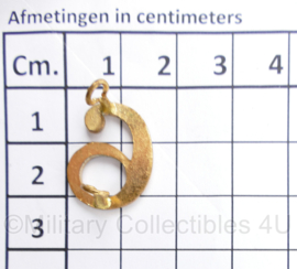 Wo2 Eenheid nummer 6 of 9 metaal - 2 x 1,5 cm - origineel