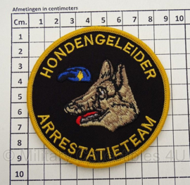 Arrestatieteam hondengeleider embleem - met klittenband - diameter 9 cm