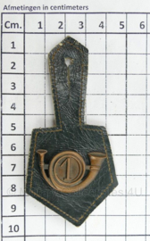 Belgische 1er Régiment de Chasseurs borsthanger - 9,5 x 4,5 cm - origineel