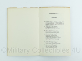 Boekje 'Hoe zal deze oorlog eindigen?' van Nastradamus -24x16x0,5cm -origineel