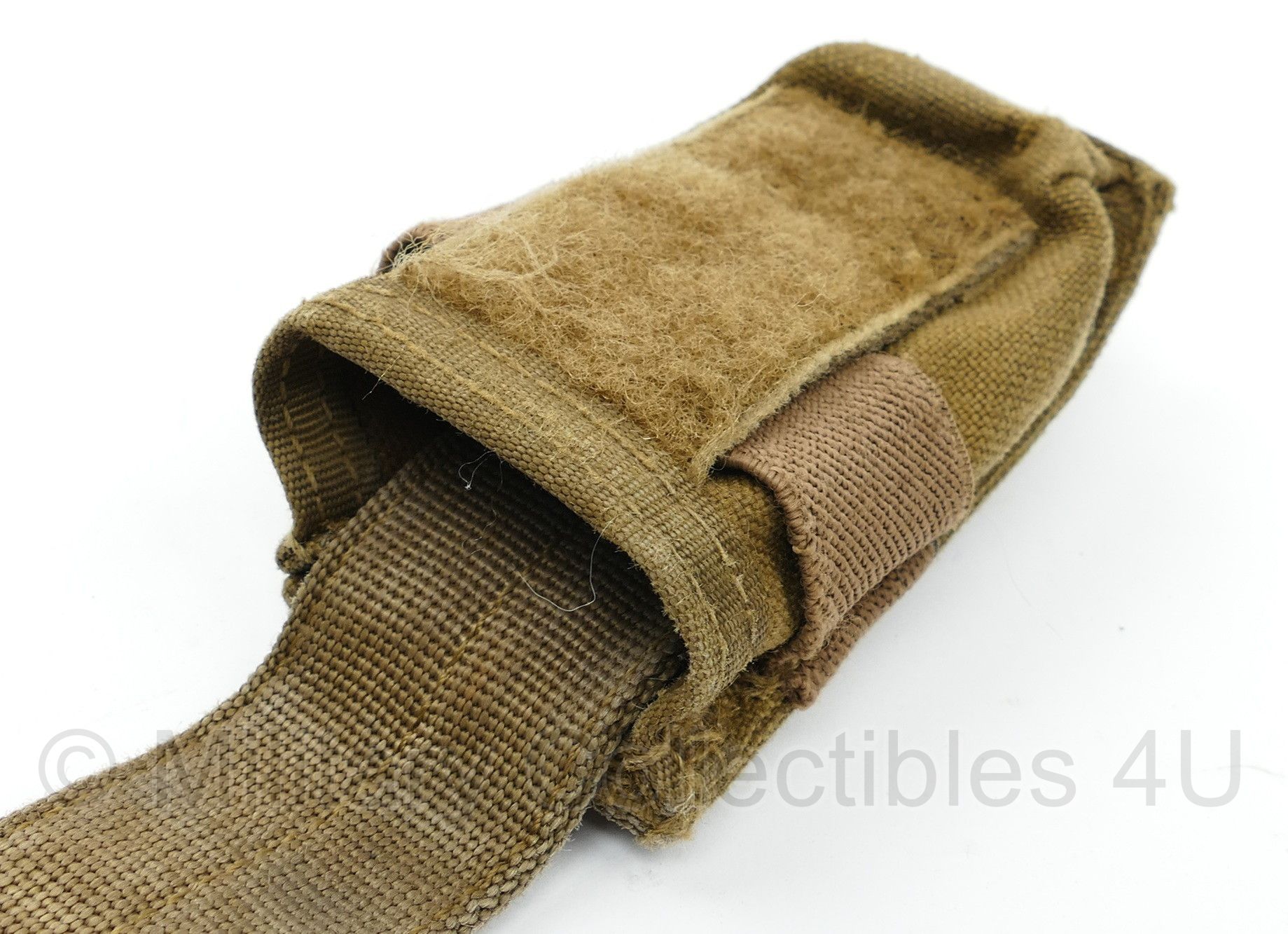 Coyote Pistol single mag pouch MOLLE - afmetingen 5 x 4½ x 11½ cm - origineel