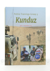 Boek Politie Trainings Groep 3 Kunduz april-november 2012 - 21,5 x 1,5 x 30,5 cm - origineel