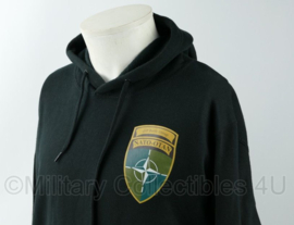 Defensie NATO OTAN eFP Battle Group hoodie met Geneeskundig logo opd e rug - maat Large - nieuw - origineel