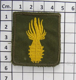 KL Landmacht embleem "Geoefend handgranaatwerper" goud - afmeting 4,5 x 5 cm - origineel