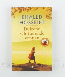 Boek Duizend schitterende zonnen - Khaled Hosseini - 13,5 x 3,5 x 21,5 cm - origineel