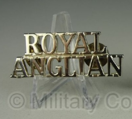 Britse metalen enkele Royal Anglian shoulder title - origineel