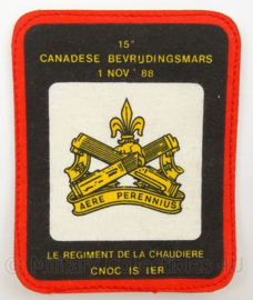 Canadees embleem - 15e Canadese Bevrijdingsmars 1 nov 1988 - afmeting 8 x 10,5 cm - origineel