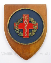 KL Landmacht wandbord Geneeskundige Eenheid of Rode Kruis - afmeting 14 x 18,5 cm - origineel