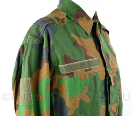 Nederlands leger en Korps Mariniers Jungle basis jas - nieuwe model 2017 - met extra borstzakje - maat 6080/9095 - zeer goede staat - origineel