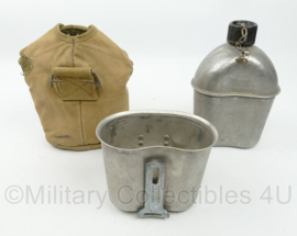 WO2 US Army veldfles set - RVS fles 1943, RVS beker en khaki hoes - origineel