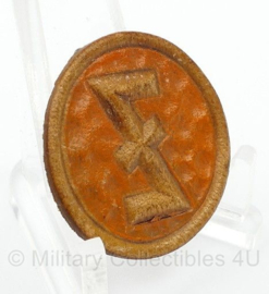 WO2 Duitse WHW Lederen Wolfsangel Speldje - diameter 3 cm - origineel
