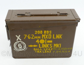 Britse leger munitiekist met originele verf en tekst - 200  rounds 7.62mm patronen - origineel
