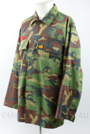 Zuid-Koreaanse leger uniform jas camo met insignes - maat Medium - gedragen - origineel