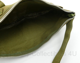 Decoratieve etui met uniform zakjes en epauletten - 24 x 10½ cm - origineel