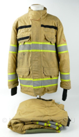 Defensie Nederlandse Brandweer jas en broek met reflectie - huidig model - maat Medium - gedragen - origineel
