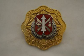 United States Army School Missile And Munitions Center And School Borst insigne metaal 5 x 5 cm. - origineel
