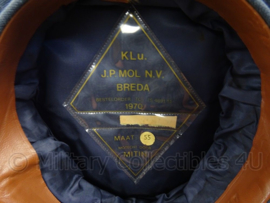 KLu Luchtmacht platte pet met insigne 1970 - maker J.P.Mol - maat 55 - origineel