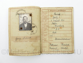 WO2 Duitse Wehrmacht met Fuhrerschein rijbewijs en WO1 Wehrpas van 1 persoon - origineel