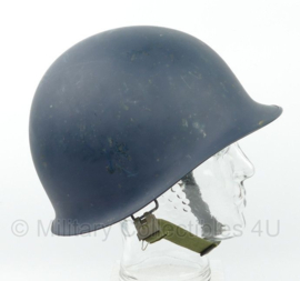 ME Mobiele Eenheid en Rijkspolitie M1 helm met binnenhelm blauw - gedragen - origineel
