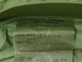 Drybag KL Nederlandse leger waterdichte zak rugzak klein groen - 60 x 37 cm - gebruikt - origineel