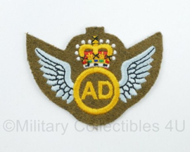 Embleem British Air Dispatcher AD wing -  Queens Crown - 7 x 5 cm. -  origineel