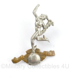 WO2 Britse cap badge Signal Corps - 4 x 2,5 cm -  origineel