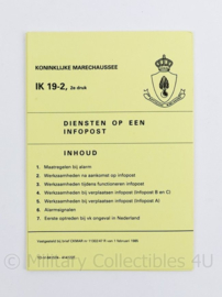 Kmar Koninklijke Marechaussee IK  19-2 diensten op een infopost - -  origineel