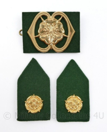 Defensie baret en kraag insigne set MILVA Militaire vrouwen afdeling - 3 delige set - origineel