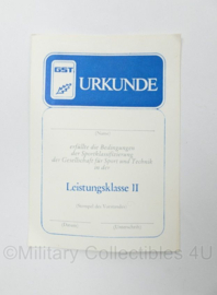 DDR NVA GST Urkunde set met insigne 2e klasse - origineel