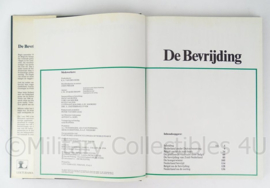 Naslagwerk boek over WO2 - De Bevrijding - K.A. van den Hoek