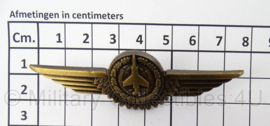 BW Bundeswehr borstspange Tatigkeitsabzeiche Waffensystemoffizier brons of goud - Luftwaffe - afmeting 8 x 2 cm - origineel