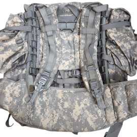 US Army ACU camo Molle II LARGE Rucksack Rugzak met 2 sustainment pouches, draagstel en heupband - origineel