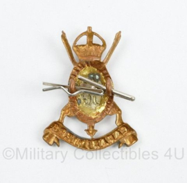 Britse WO2 Britse cap badge Carabiniers 6th Dragoon Guards - Kings Crown - 4,5 x 3 cm - origineel