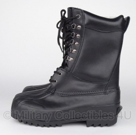 Army Snow & wet weather boots - met dikke verwijderbare voering - nieuw gemaakt - size 11 of 12
