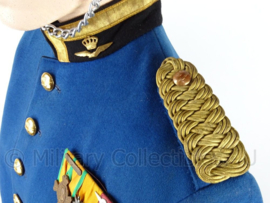 KLu Luchtmacht Muziekkorps uniform set met broek, schoenen, jasje en muts - met originele insignes en medailles - maat - origineel