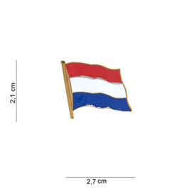 Nederlandse vlag speld metaal 2,7 x 2,1 cm.