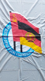 DDR Fur Deutsch-Sowjetische Freundschaft vlag - 194 x 117 cm - nieuw  - origineel