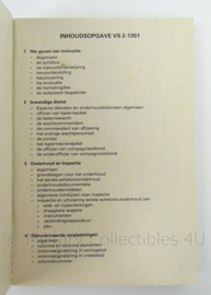 KL Landmacht Handboek voor het kader uit 1985 - VS 2-1351 - afmeting 20 x 14 cm - origineel