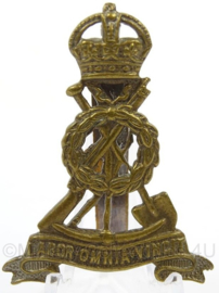 WO2 Britse cap badge Pioneer Corps  - afmeting 3 x 5 cm - origineel