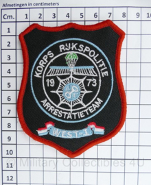 Korps Rijkspolitie Arrestatieteam West-I 1973 embleem met klittenband - 10 x 8 cm - replica