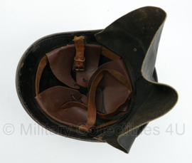 Nederlandse voor 1940 overgeschilderde M27 helm doorgebruikt door de BB  -  origineel