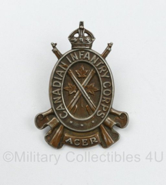 WO2 Canadese cap badge Canadian Infantry Corps - 5 x 4 cm - origineel