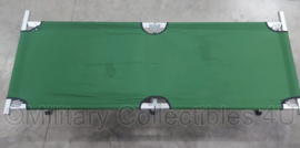 Groen veldbed - 64 x 190 x 43 cm - gebruikt - origineel