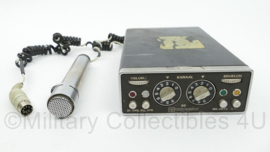 Politie Recherche radio type AP2455-15 met microfoon - 13 x 19 x 5 cm - gebruikt - origineel