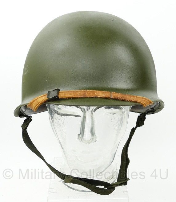 WO2 US M1 Helm met vroeg model liner - gedragen - replica