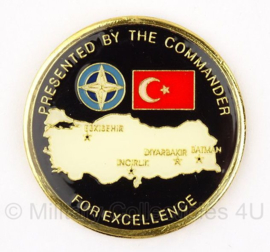 NATO Penning Operation Display Deterrence Turkije - doorsnede 5 cm - origineel