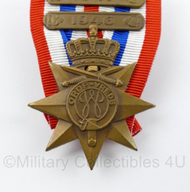 Ereteken voor orde en Vrede met gesp 1946 en 1947  -  7,5 cm x 5 cm - origineel