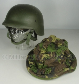 KL Nederlandse leger composiet helm m92 m95 met woodland overtrek - maat Small - Zeldzaam - origineel
