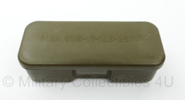 Glock 17 schoonmaakset in doosje met vroeg model oiler - 11½ x 5 x 3 cm - origineel