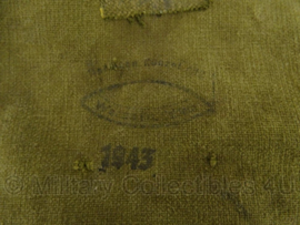 WO2 Duitse stoffen groene kleding tas uit 1943 - gestempeld 1943 - 30 x 38 cm - origineel